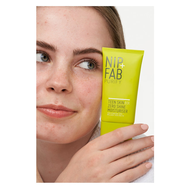 NIP+FAB Teen Skin Fix krem do twarzy dla cery mieszanej i tłustej 40ml